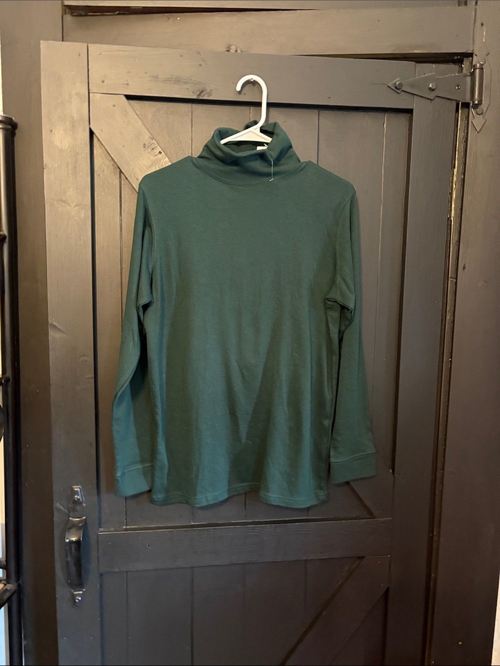 Classic Forest Green Long-Sleeve Turtleneck Top